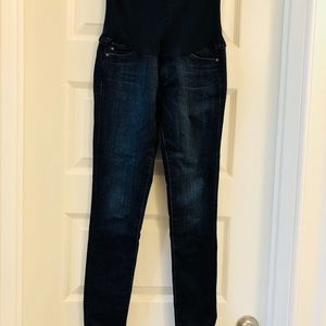 Size 25 AG maternity skinny jeans